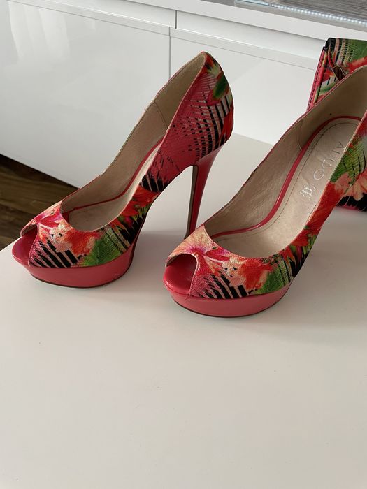 Обувки и чанта ALDO. Номер на обувките 39