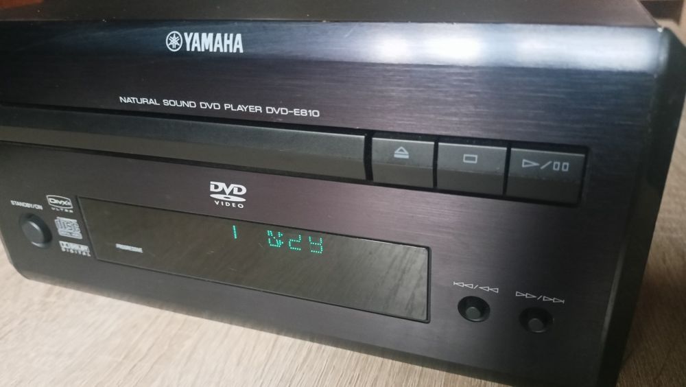 Vand Player Yamaha DVD-E810