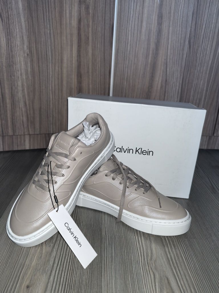 Calvin Klein дамски обувки 38номер