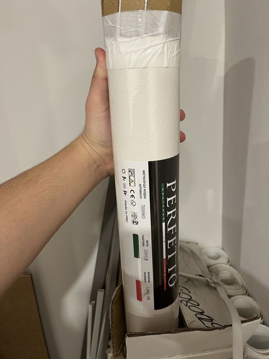 Продам новые рулоны обоев однотонные