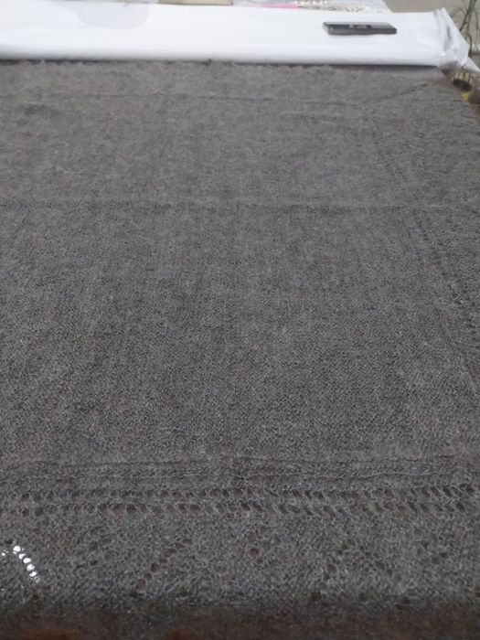 Продам шаль новая.