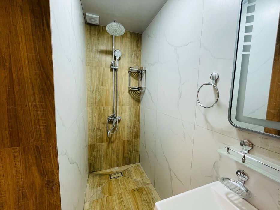 2 ком. квартира (52 м²), 2/2/3. Сергели, метро "Yangihayot" - 400 м.