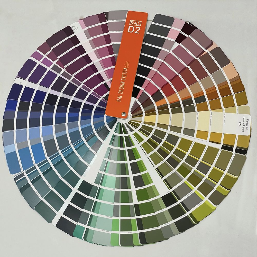 Каталоги PANTONE