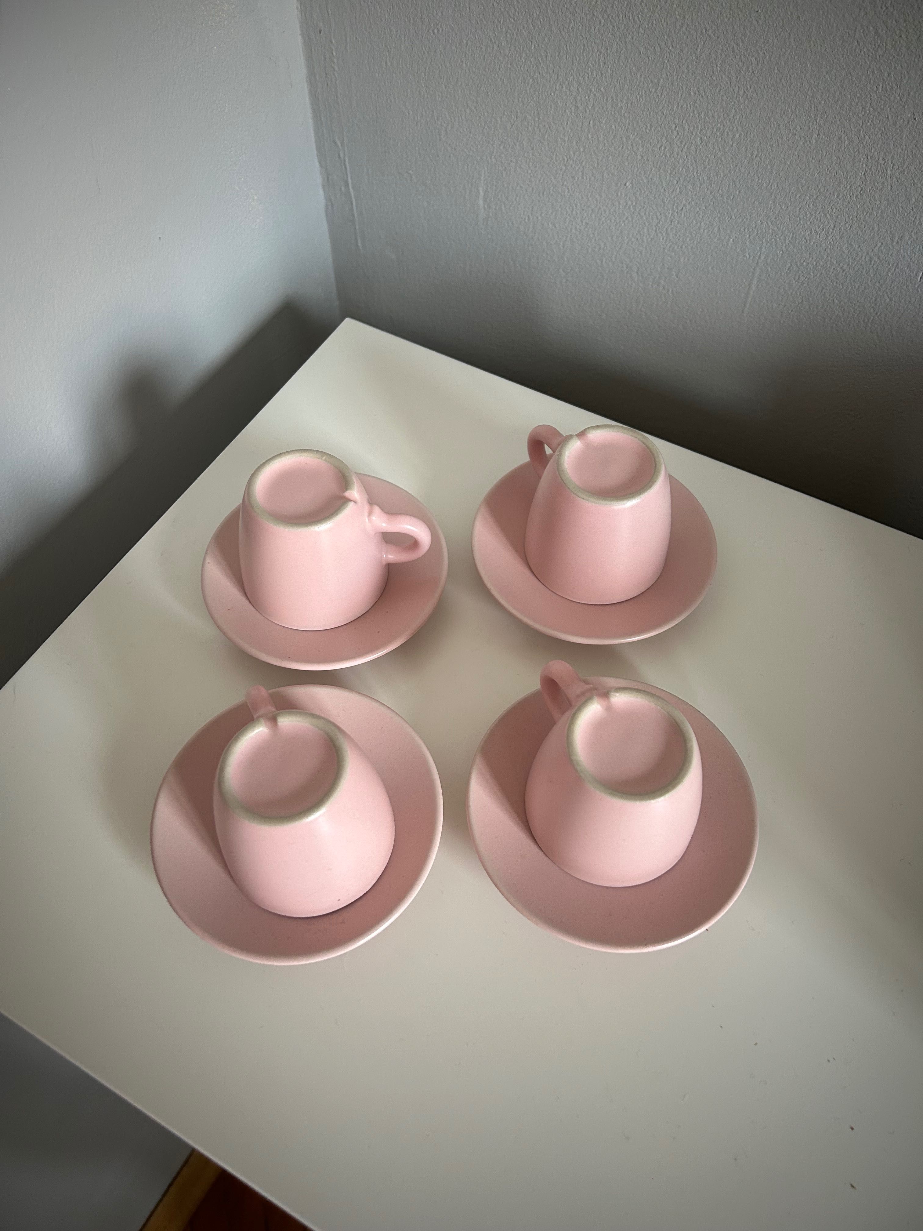 чаши за кафе с чинийка Икеа FARGKLAR розово 70мл