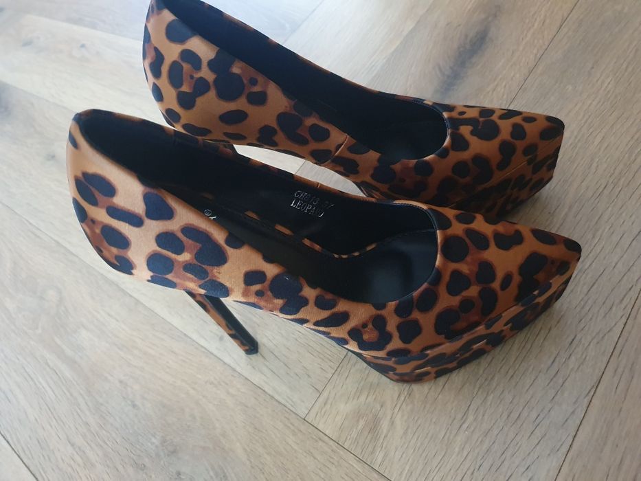 Pantofi stileto model Dolce Gabbana