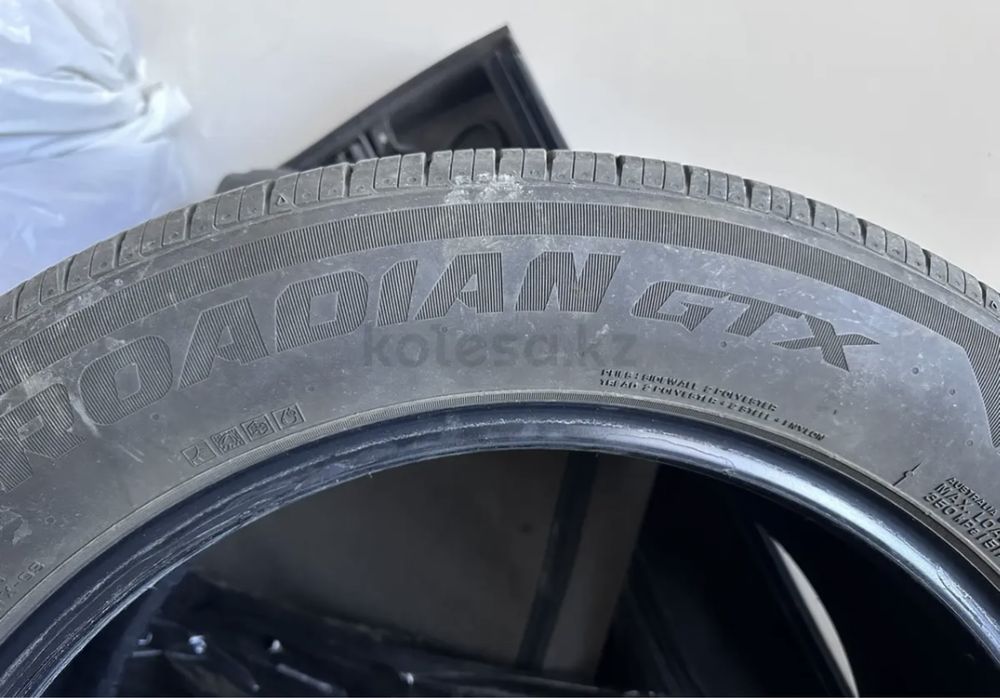 Nexen ROADIAN GTX 235/60/R18 103H всесезонные