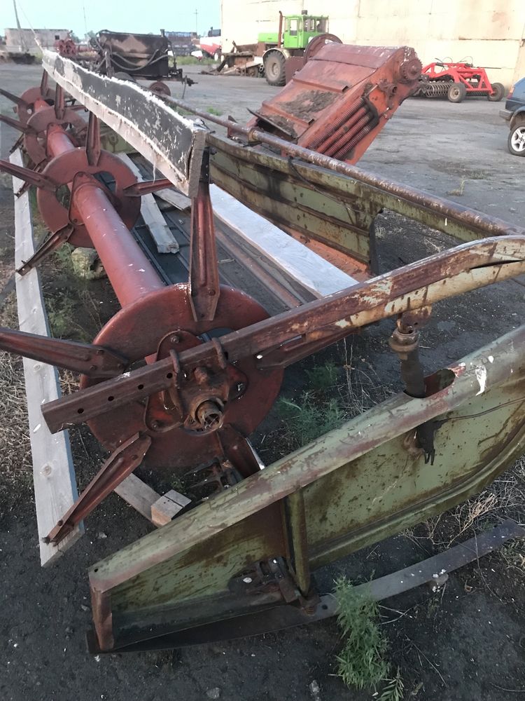 Продам свальную жатку 6ти метровую