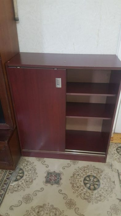 Продаётся недорого шкаф для обуви