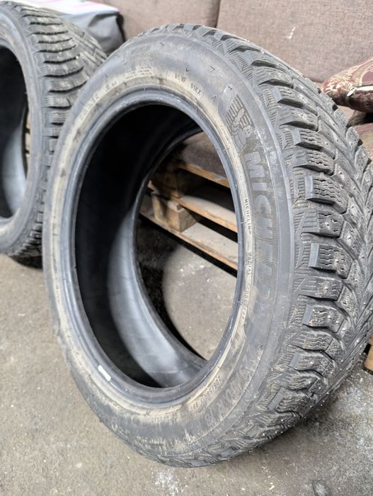 Michelin шипы, комплект, в идеальном состоянии