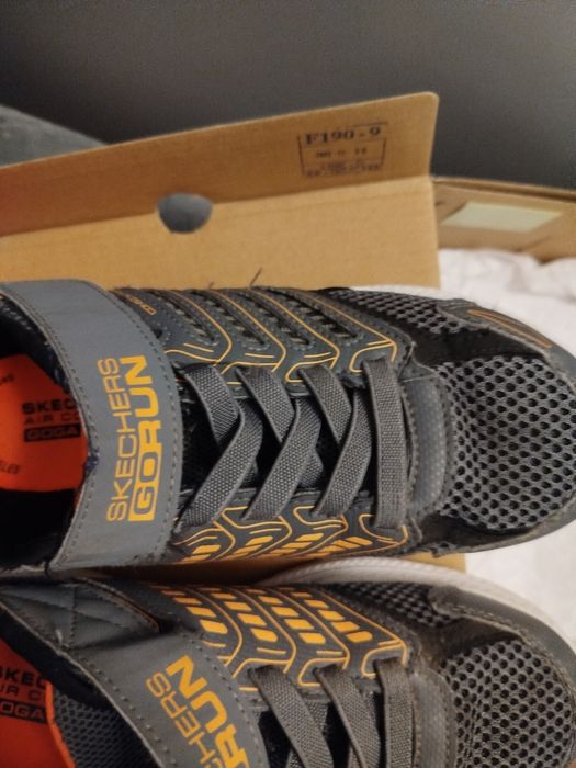 Skechers adidași+krocsi copii in stare buna