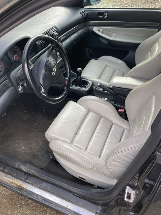 Ауди С4 2.7 би турбо на части. Audi S4 B5 на части.