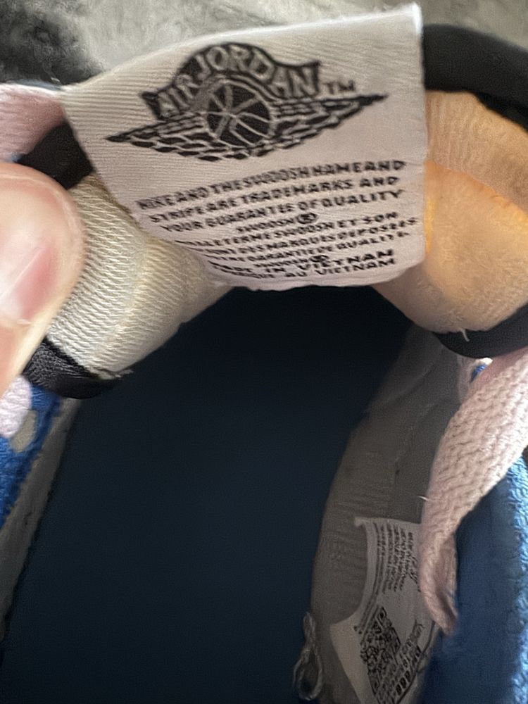 Jordan 1 Travis Scott Fragment