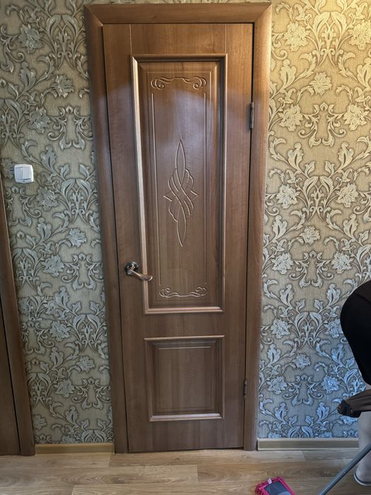 Продам межкомнатные двери