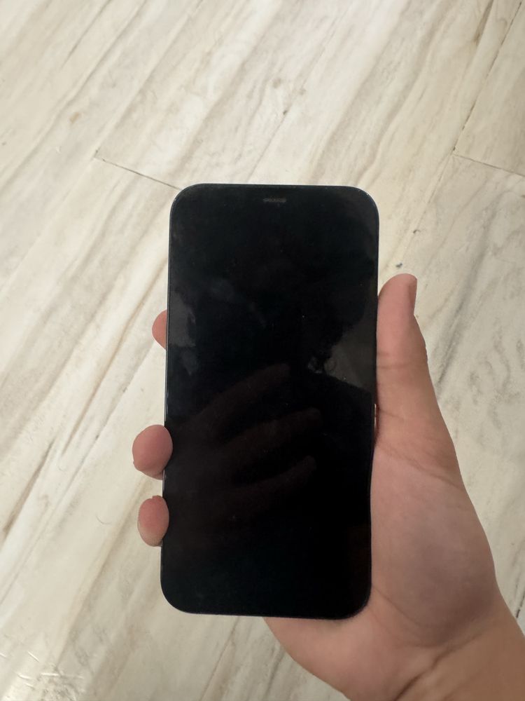Iphone 12 128 гигабайт 85% аккумулятор. Возможен обмен на фикс