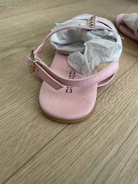 Sandale H&M roz cu capse, marime 36