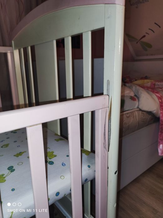 Продам манеж в нормальном состоянии.