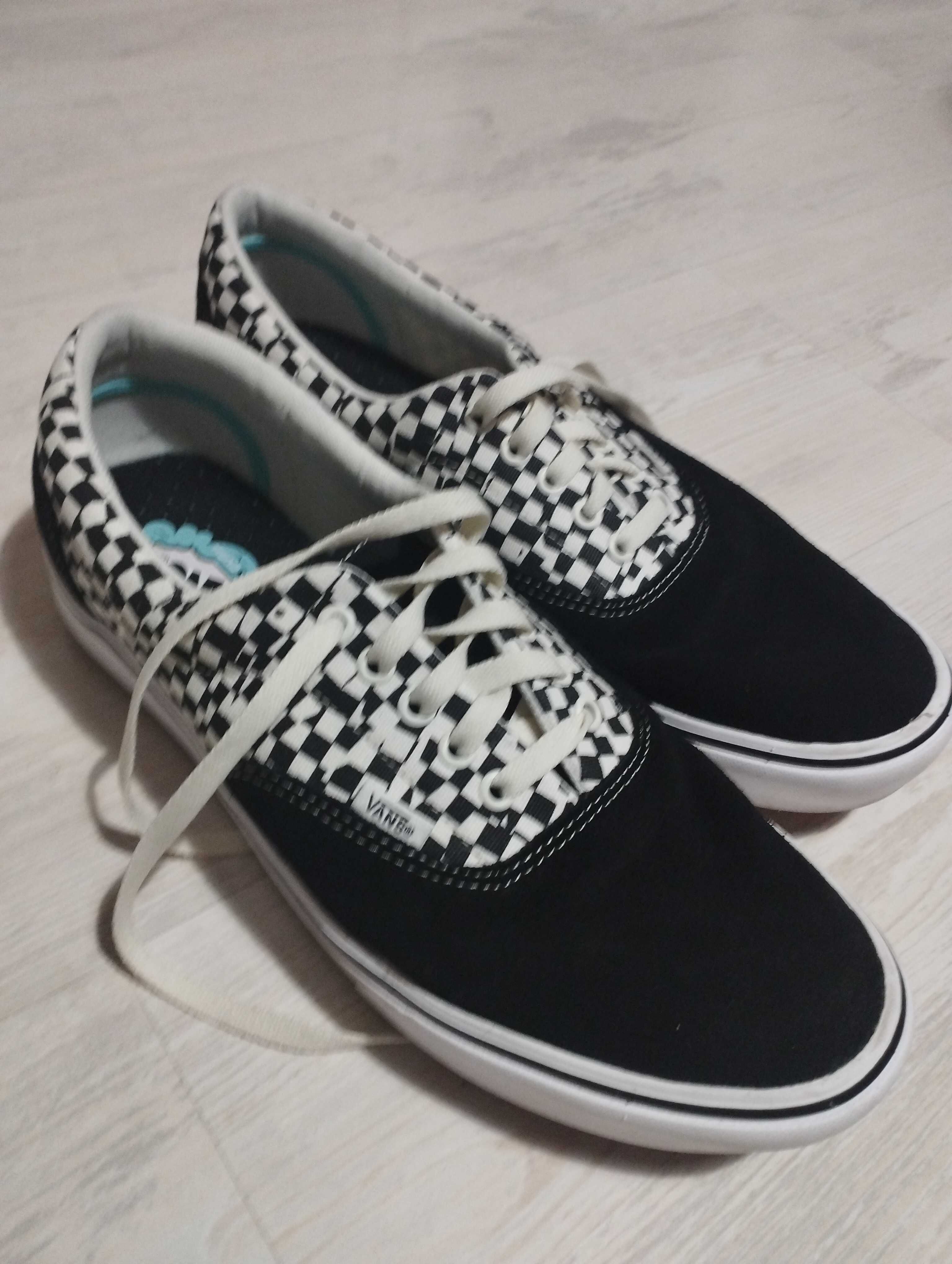 Мъжки ниски маратонки Vans,нови