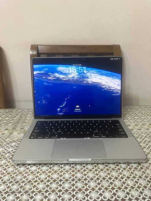 Ноутбук Apple MacBook Pro 14 M1 Pro 16GB/512GB Silver B/U 85% емкость