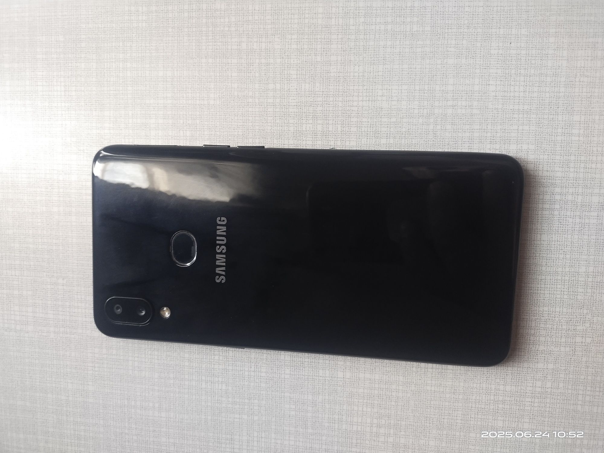 Galaxy A 10S sotiladi