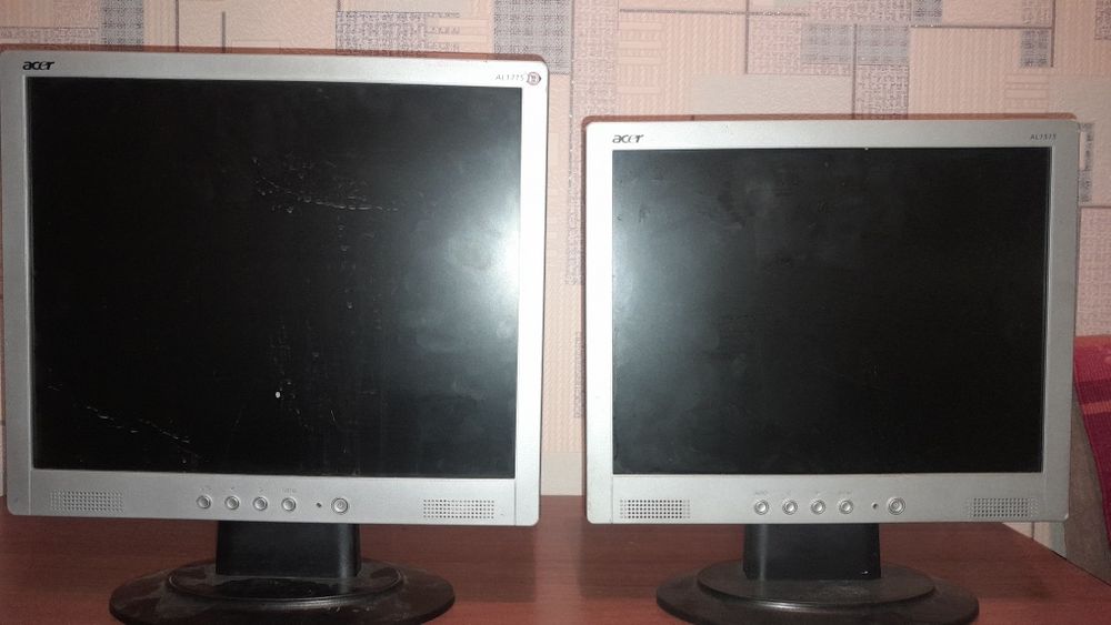Продам 2 монитора на запчасти