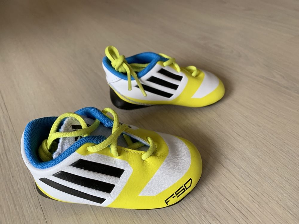 Vand adidasi piele (18)Adidas.