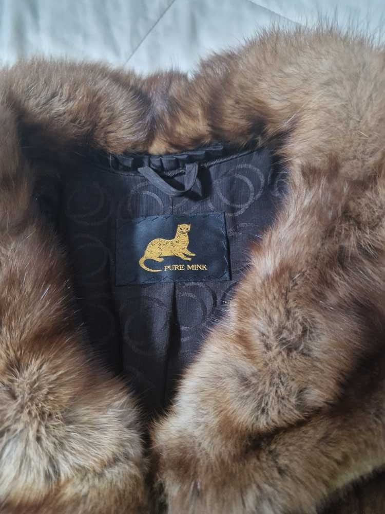 Продам шубу норковую