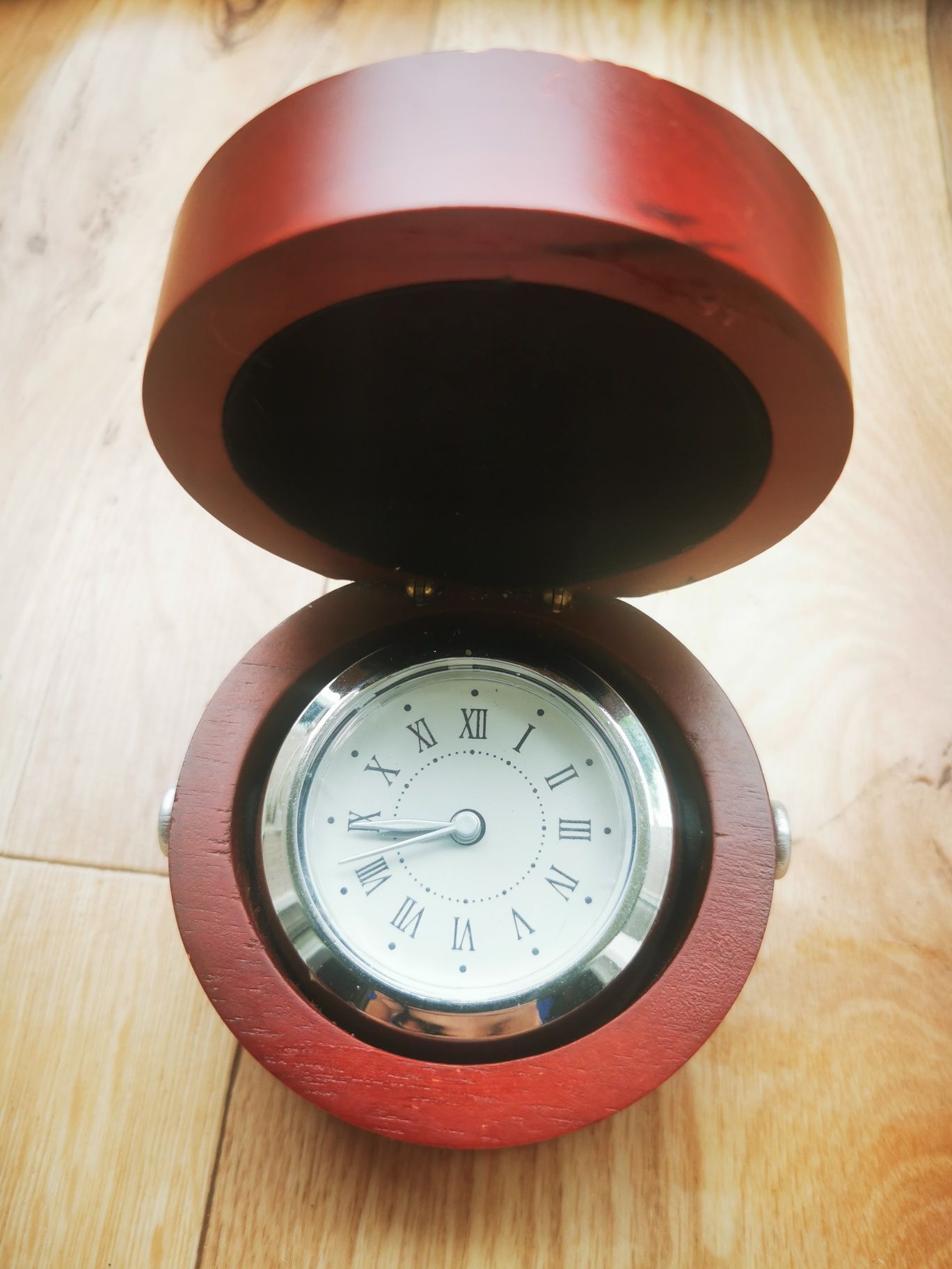 Ceas de colectie Timișoreana in cutie de lemn