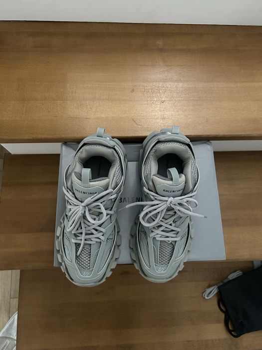 Balenciaga track