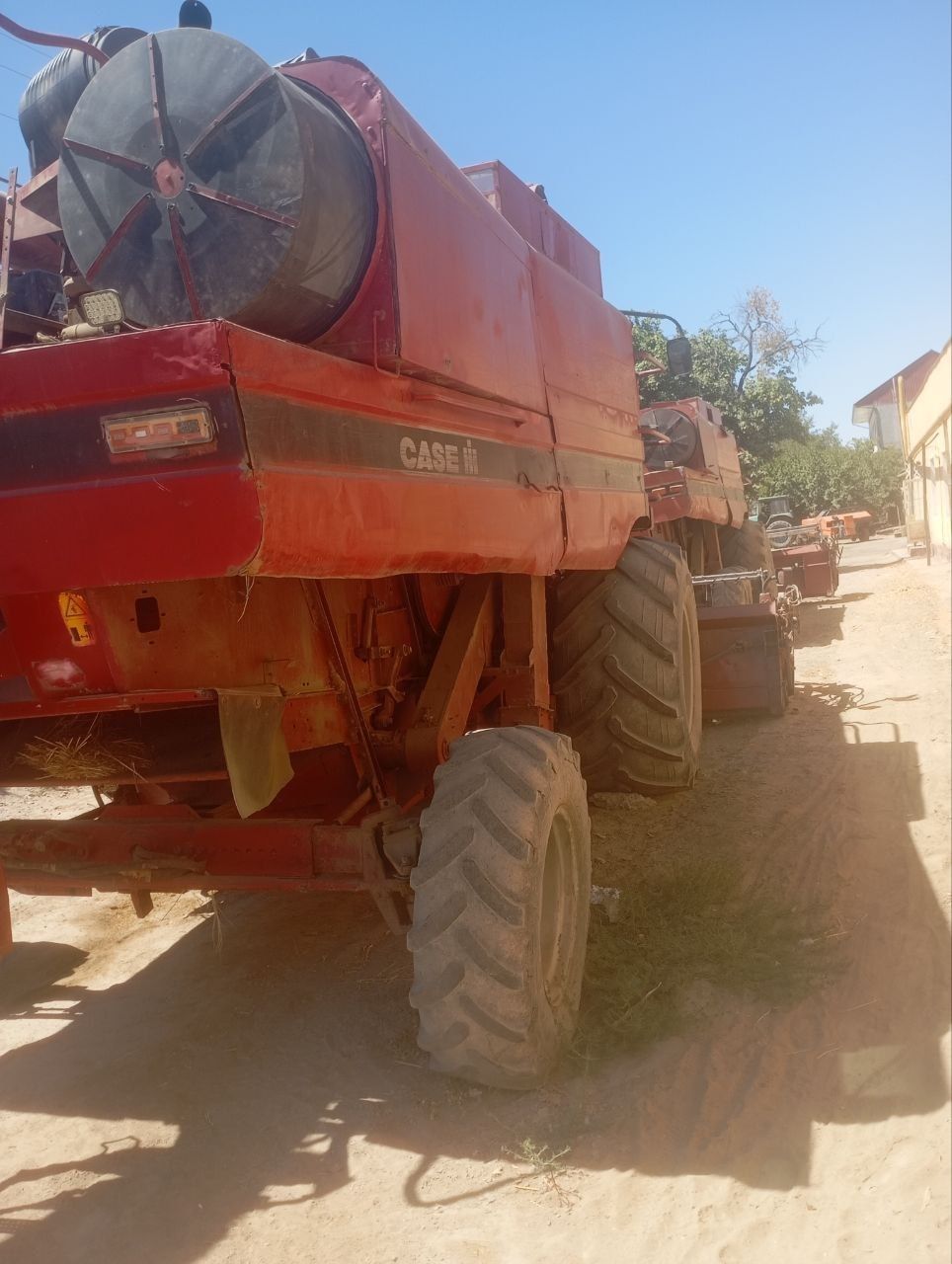 Kambay 2366  2 ta sotiladi holati yaxshi idial holatda Vobkentda