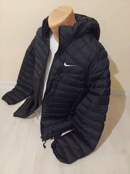 Oferta!  Geaca baieti Nike!