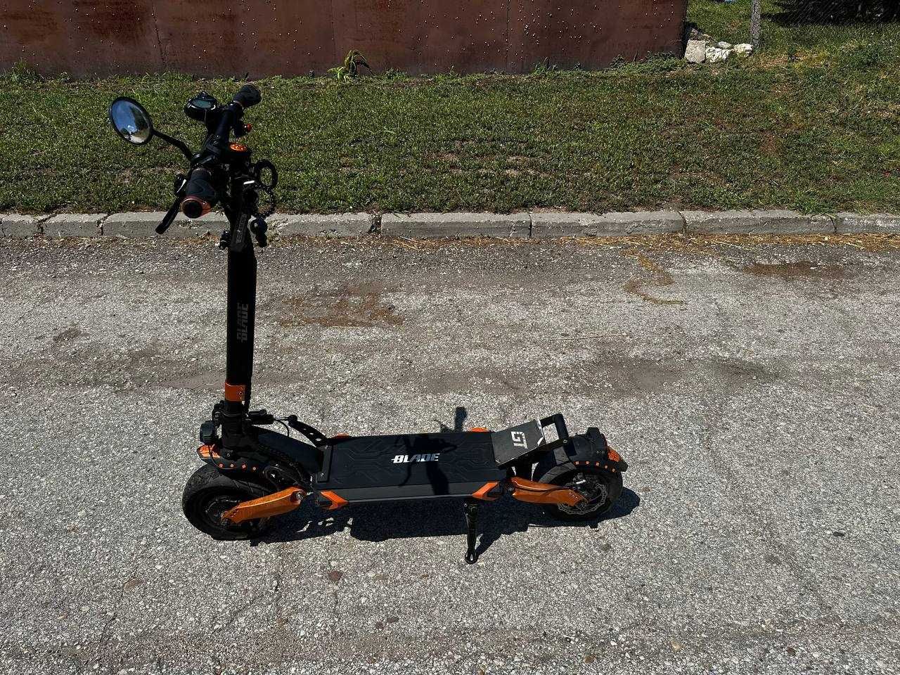Продавам електрическа тротинетка Teverun Blade GT 60v 23a