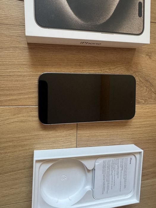 iPhone 15 Pro 128GB – Natural Titanium
