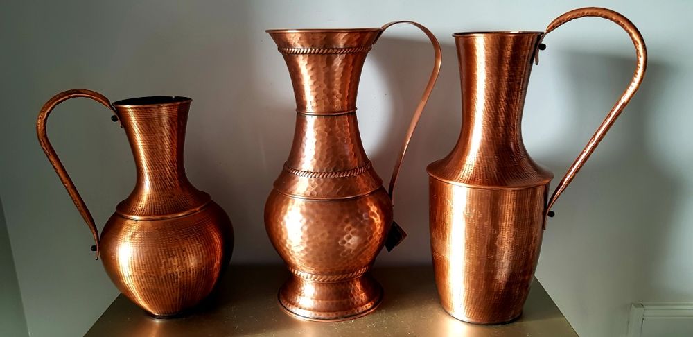 Carafe vechi din cupru