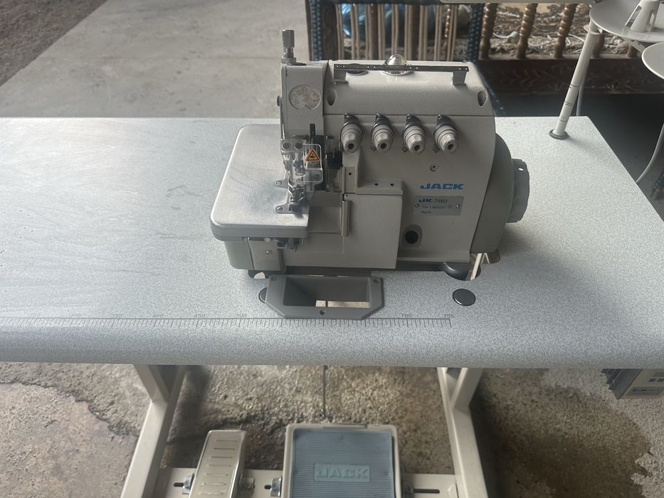 Jack overlok 798 model sotiladi