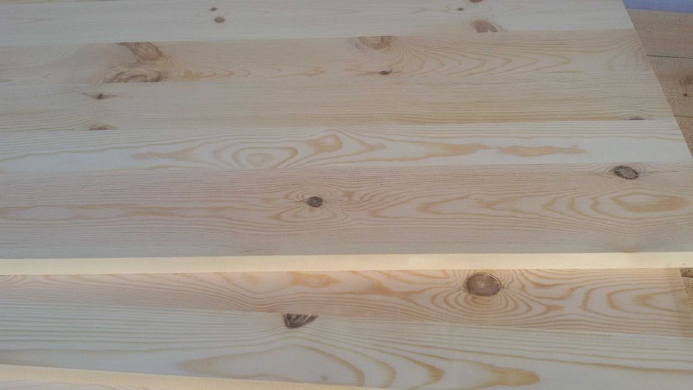 сух четеристранно обработен дървен материал