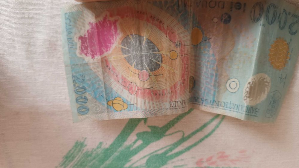 Vand bancnota elipsa de soare, editie limitata