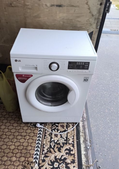 Отдам стиральную машину !