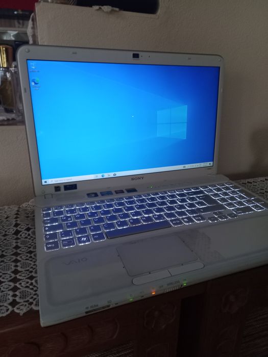 Leptop Sony Vayo i5