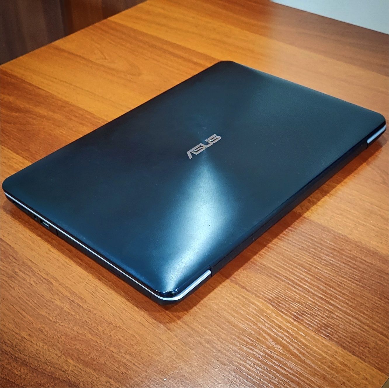Asus X555DG AMD A10-8700P