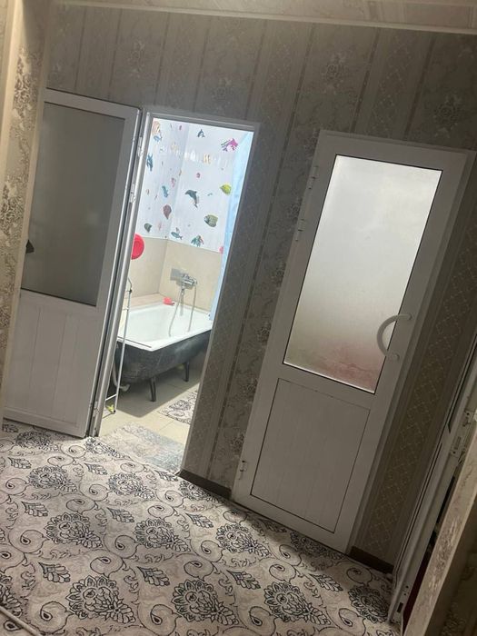 Продается алгоритм 30-квартал. 2 ком. 2 балкон улучшенко Своя