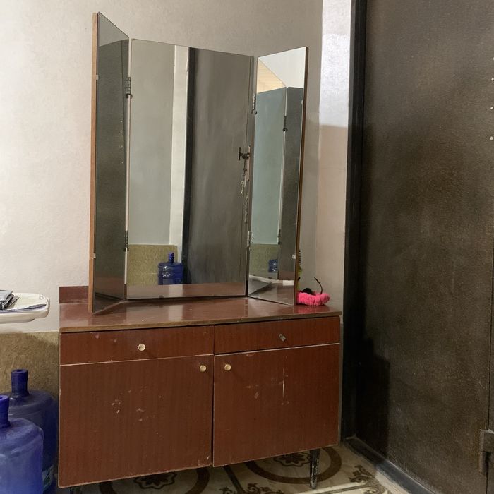 Мебель трюмо б/у