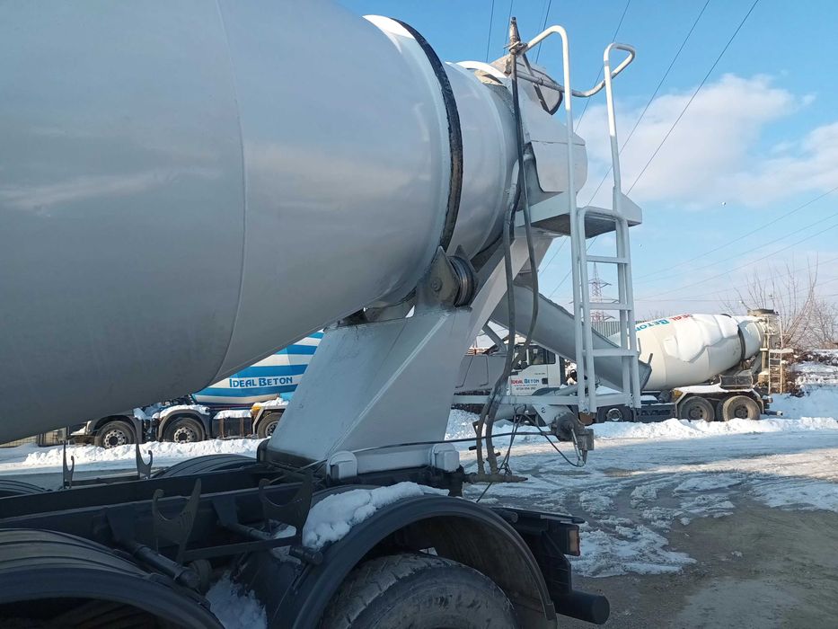 Cifa , autobetoniera 12 mc Mercedes-Benz axor