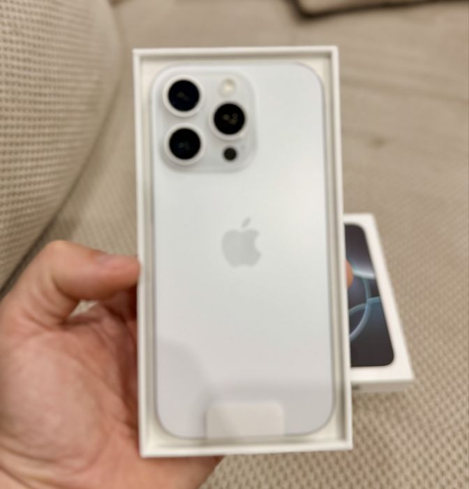 Iphone 16 pro Silver 128gb