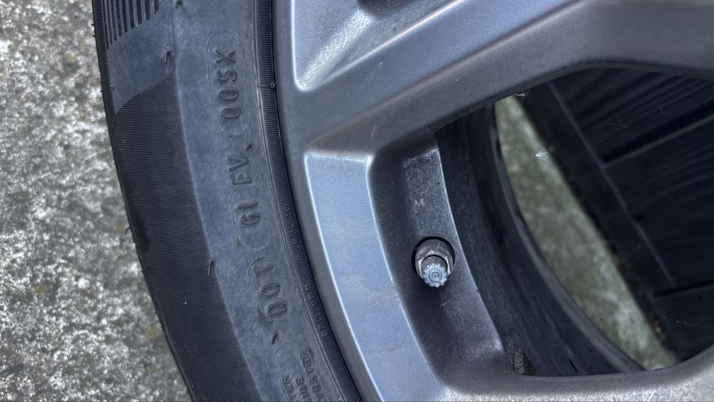 Set cauciucuri iarna + Jante -BMW X 4 - 245 / 50 R19 ( aprope noi)