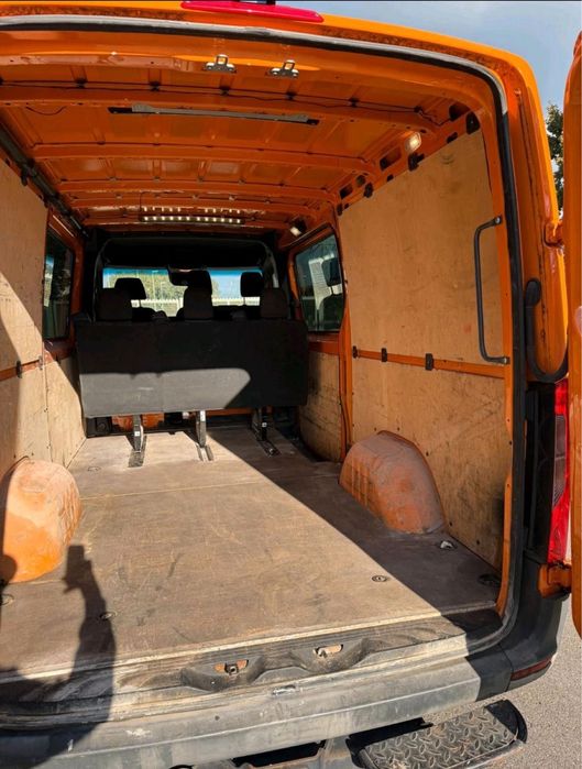 Mercedes Sprinter 316 cdi 6 locuri; 3500kg rem.cu disp.de franare.