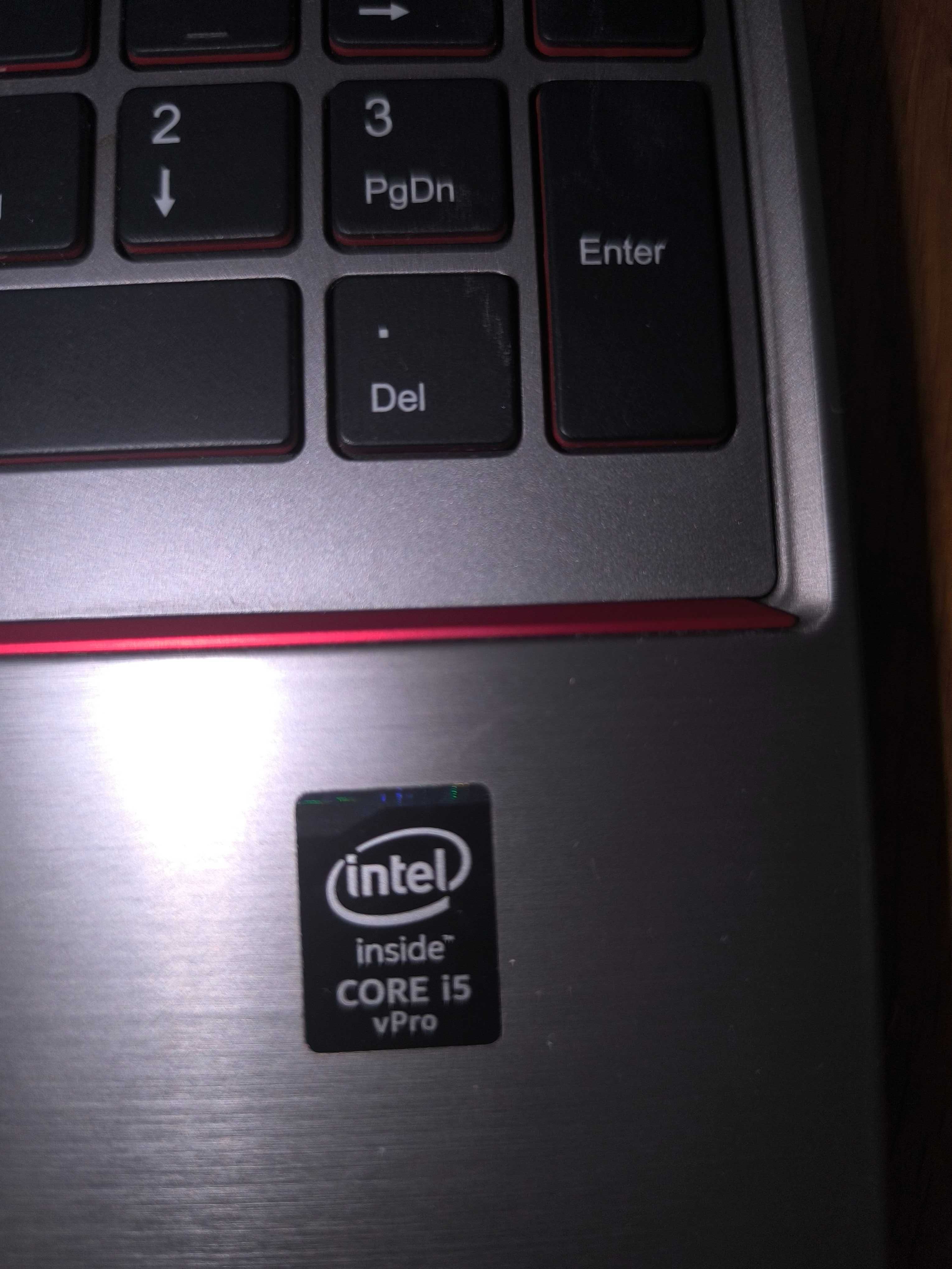 Лаптоп Fujitsu LIFEBOOK Intel Core i5 / 500 GB