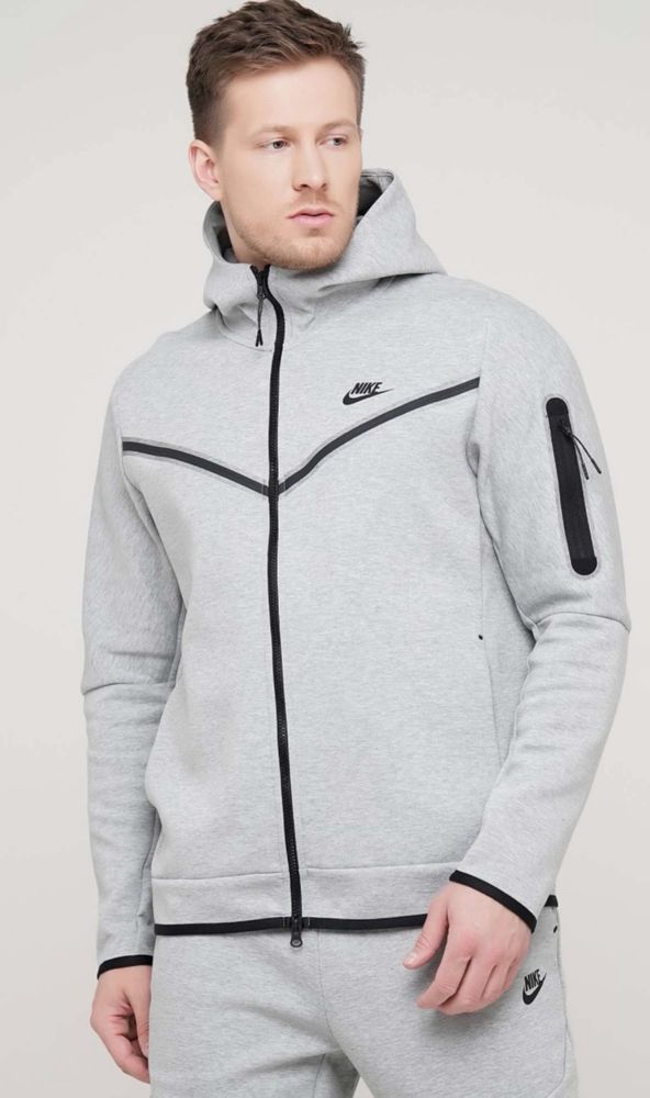 Оригинално nike tech fleece горнище