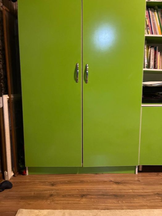 Болалар шкафи жуда чиройли