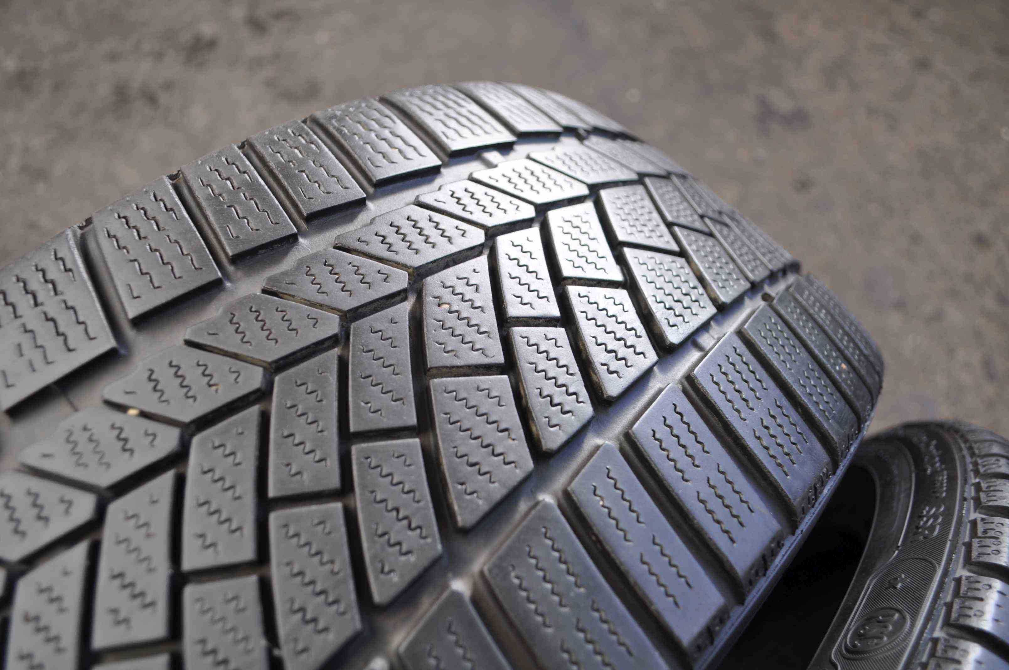 Anvelope Iarna 225/40 R18 CONTINENTAL ContWinterContact TS830P Runflat