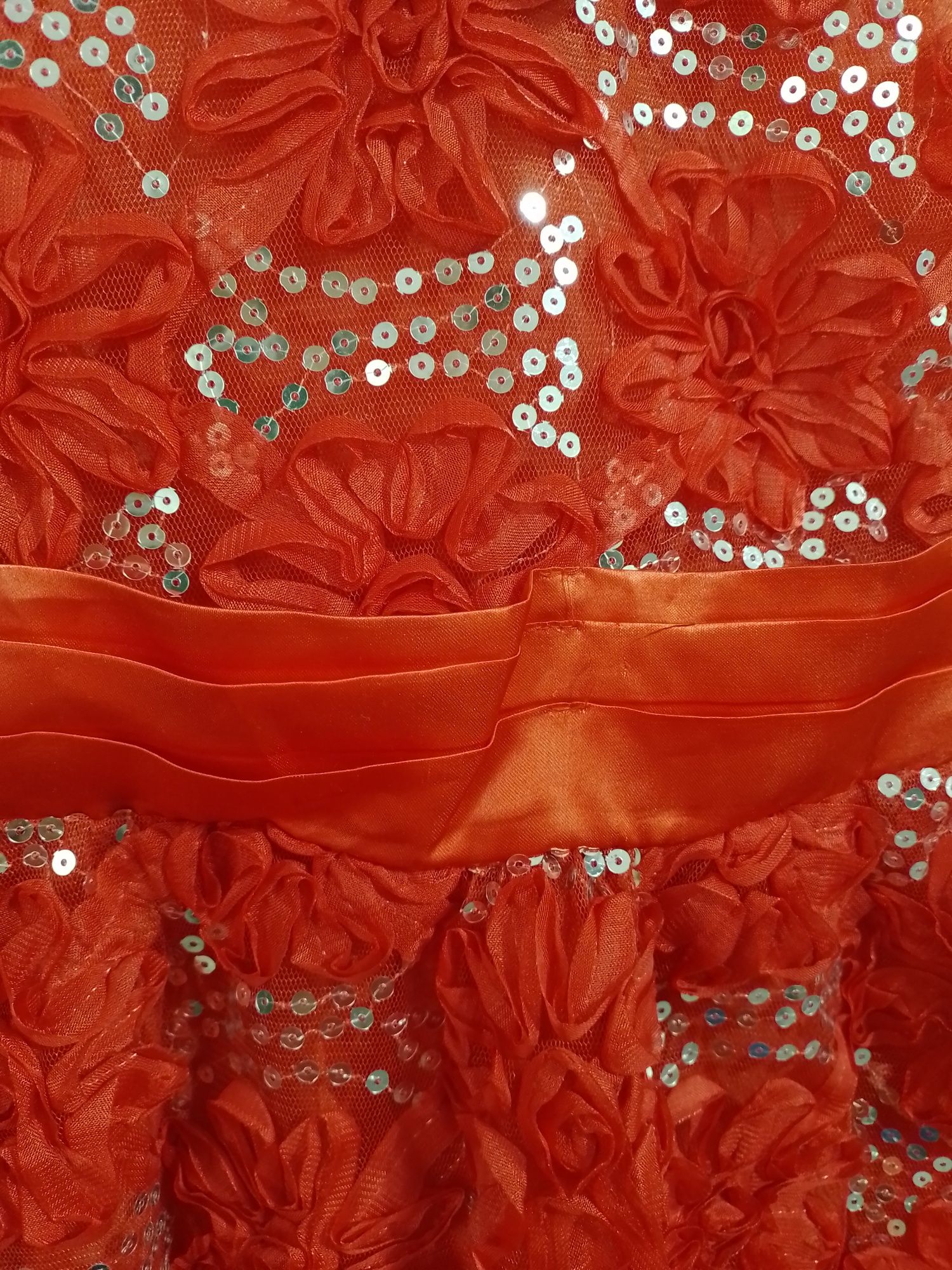 Rochiță roșie nouă, cu etichetă, mar 130